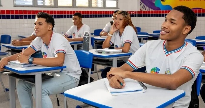 Matrícula da rede estadual de ensino começa nesta segunda-feira (13)