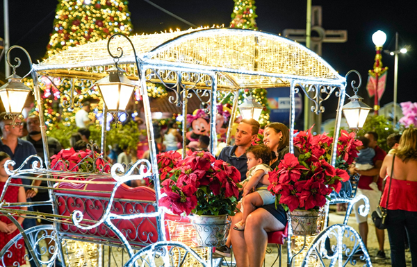 Concha Acústica recebe última apresentação musical do Natal Luz em Petrolina