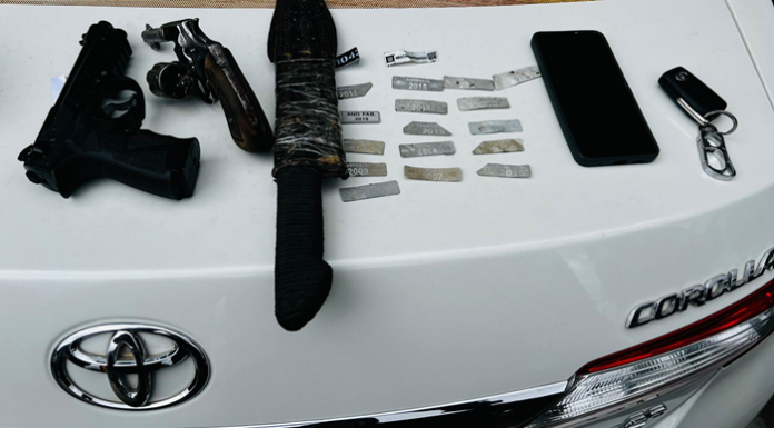 Guarda Civil de Petrolina conduz homem por estar em veículo furtado e por porte ilegal de armas