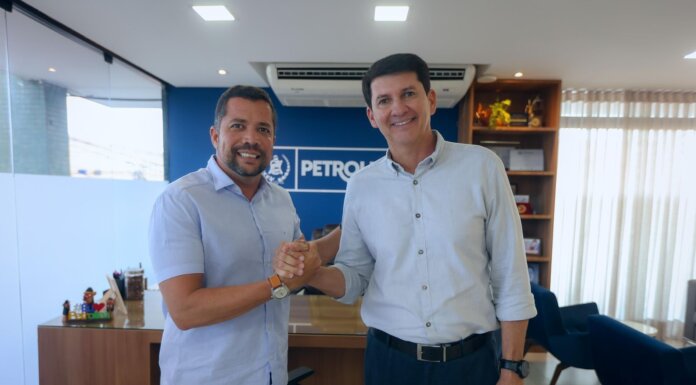 Simão Durando anuncia Thiago Rosendo como novo secretário executivo das Juventudes de Petrolina
