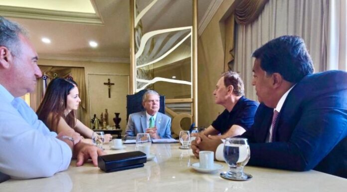 Catharina Garziera e o presidente do TJPE discutem parcerias entre o município e o Judiciário estadual