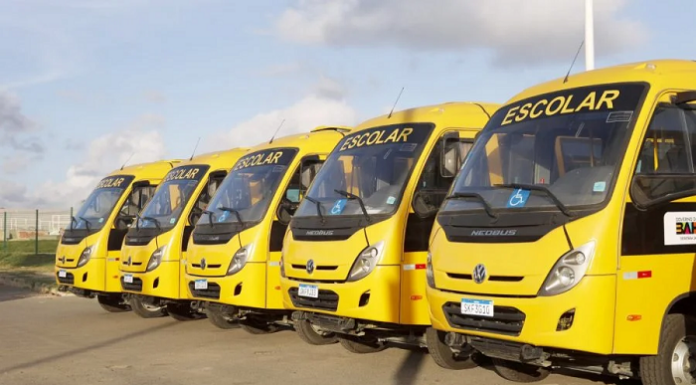 Juazeiro recebe um novo ônibus do Programa Caminho da Escola