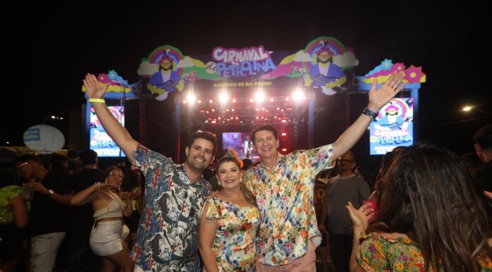 Simão Durando abre o Carnaval de Petrolina com sucesso de público e homenagens a Geraldo Azevedo