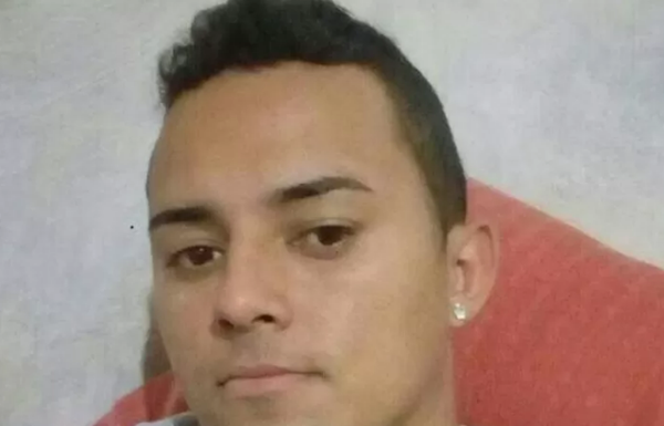 Comerciante é assassinado a tiros