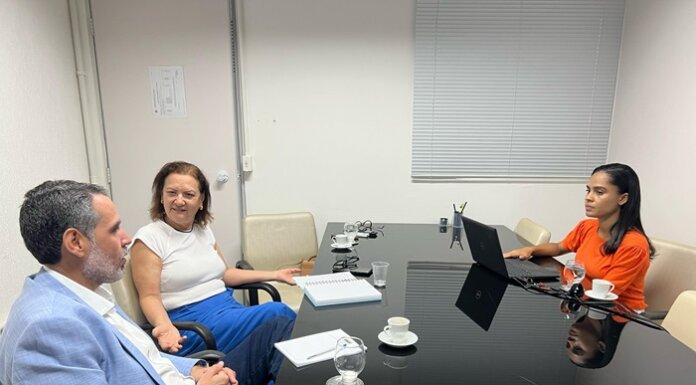 Plano de Saneamento Básico e Gestão de Resíduos Sólidos é pauta de reunião entre a Prefeitura de Casa Nova e Secretaria de Infraestrutura Hídrica