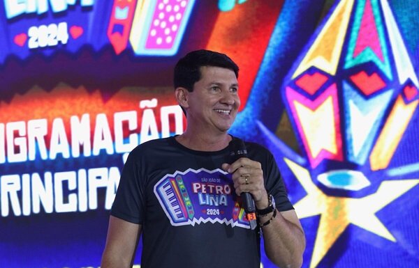 Simão Durando anuncia Calcinha Preta como atração confirmada para o São João de Petrolina