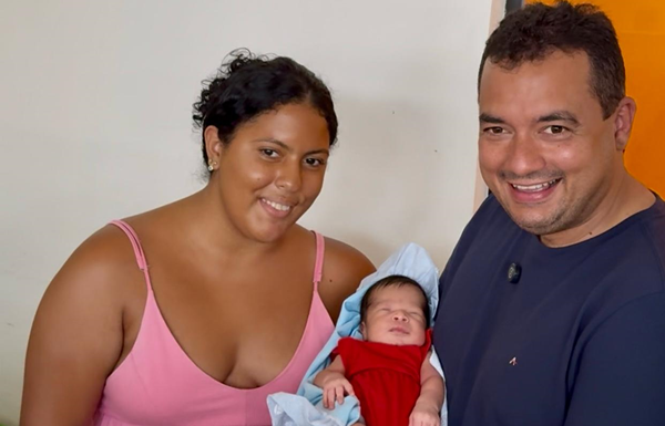 Prefeito Andrei visita Maternidade e entrega mais equipamentos para melhorar a estrutura da unidade