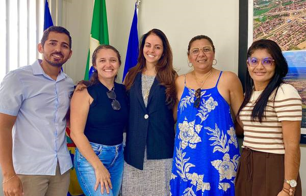 Prefeita, sindicato e secretaria de educação unem forças para garantir reajuste e Valorização dos Professores em Lagoa Grande