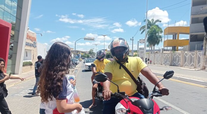 Multiplicadores: Estudantes se integram ao Programa “Juazeiro Limpa” e vão às ruas conscientizar a comunidade