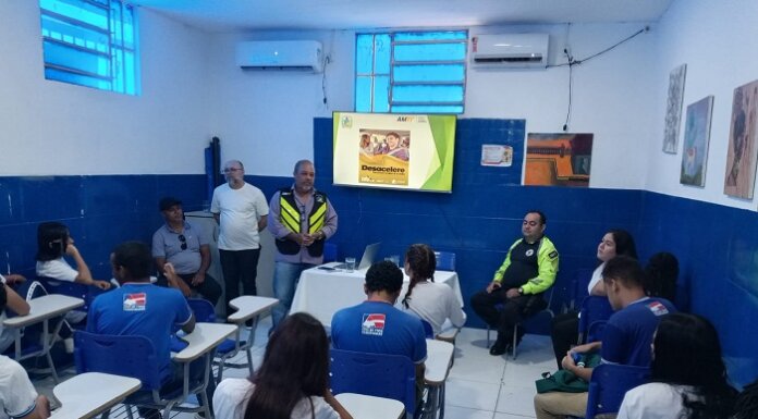 AMTT realiza palestra de Educação para o Trânsito em escola pública de Juazeiro