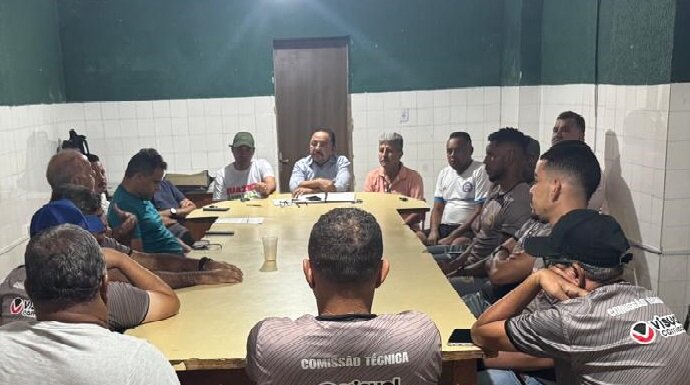 Reunião entre diretoria e comissão técnica da Juazeirense mirou acesso à Série C. Prefeito Andrei participou