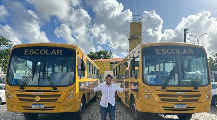 Articulação de Ismael Lira com a governadora Raquel Lyra garante novos ônibus escolares para Orocó