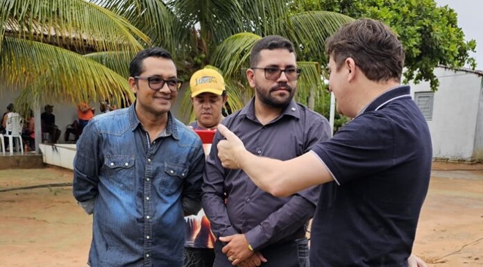 Bastidores da Política: Escorregadio, Elismar desconversa sobre sua pré-candidatura, mas não perde nem festa de boneca