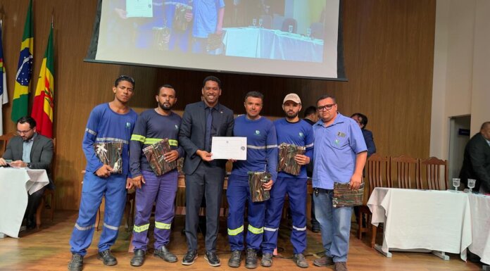 Vereador Wanderley Alves homenageia garis em Sessão Solene na Câmara de Petrolina