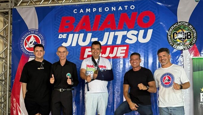 Após cirurgia, prefeito Andrei retorna e participa de eventos esportivos em Juazeiro