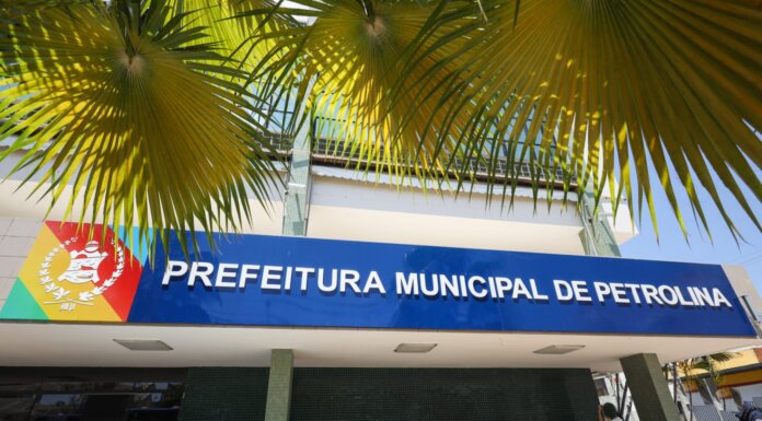 Prefeitura de Petrolina paga primeira parcela do 13º salário nesta quinta-feira