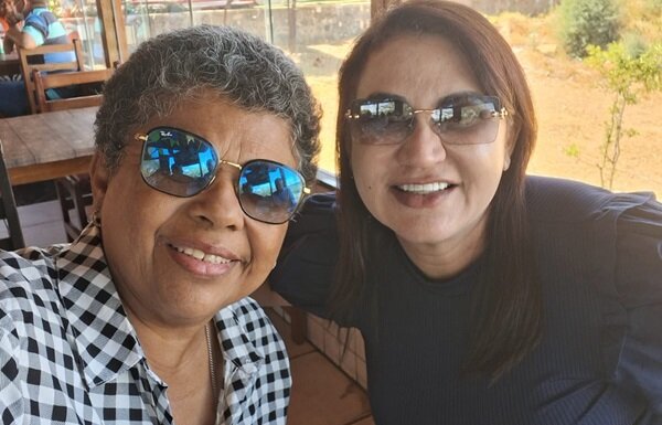 Eliane Soares confirma animação com pré-candidatura a deputada federal em conversa com Josélia Maria