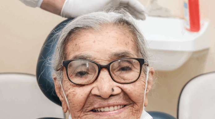 Com amor e cuidado, Prefeitura de Petrolina transforma vidas com novos sorrisos