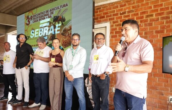 Prefeitura de Casa Nova apoia Encontro de Apicultores com foco no fortalecimento da cadeia produtiva do mel