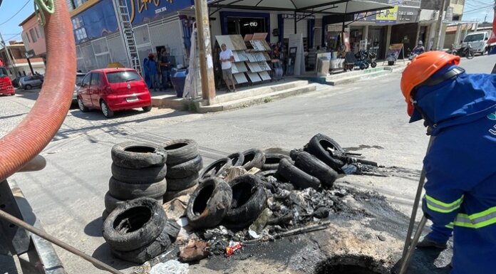 Prefeitura alerta para o descarte de lixo na rede de esgoto do bairro Santa Luzia em Petrolina