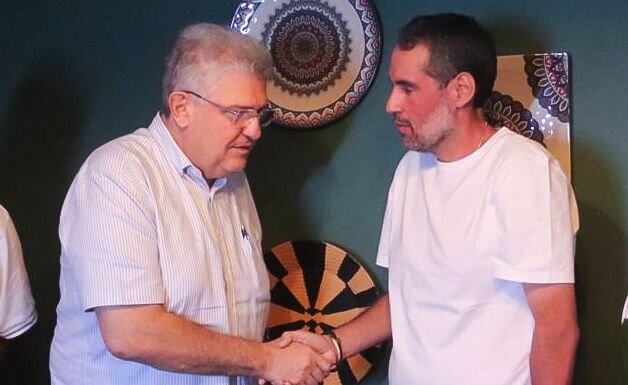 Prefeito Anisio Viana apresenta Casa Nova para o mundo na maior feira de fruticultura do planeta, em Madrid