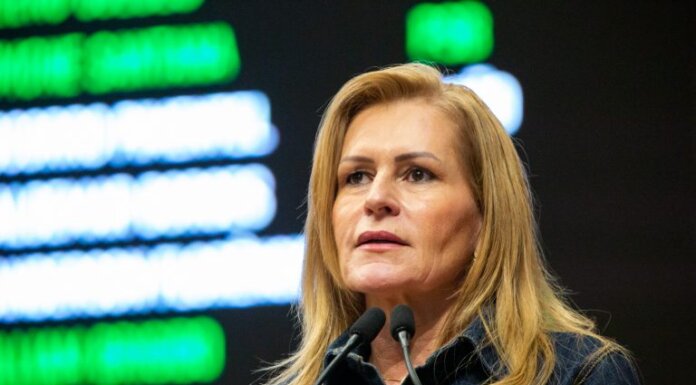 Coluna do Blog: Deputadas cobram melhorias na saúde e segurança em Pernambuco TRATAMENTO – Roberta Arraes defendeu passe livre intermunicipal a pacientes com câncer. Foto: Roberta Guimarães