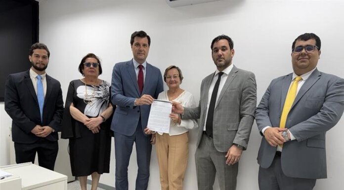 MPBA firma acordo para garantir direitos de permissionários da feira livre em Jacobina