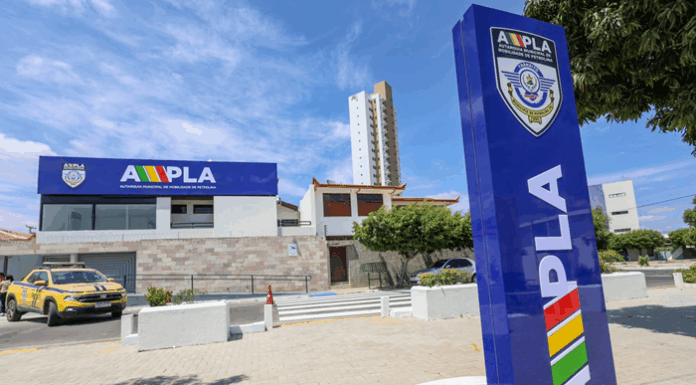 AMMPLA reforça obrigatoriedade de cadastro para motoristas por aplicativo em Petrolina