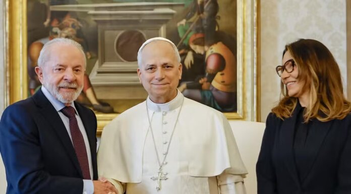 Lula se encontra com papa Leão XIV no Vaticano, fala sobre a fome e faz convite para a COP 30