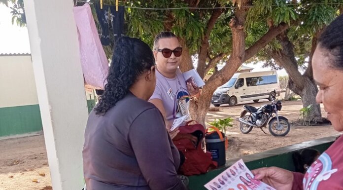 Leninha recebe apoio dos trabalhadores durante visitas a fazendas em Petrolina