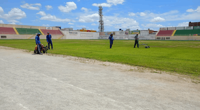 Gramado do Estádio Adauto Moraes passa por melhorias técnicas e será elevado a novo padrão de qualidade