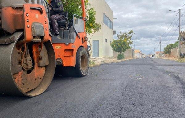 Obras por toda parte: Pavimentação de Catharina Garziera muda a realidade de Lagoa Grande