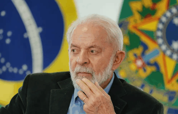 Lula sanciona isenção do IR para quem ganha até R$ 5 mil
