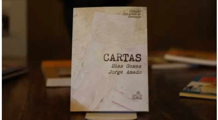 Pesquisa mostra que o brasileiro lê cada vez mais livros impressos