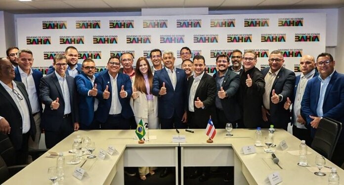 Coluna do Blog: A articulação de Andrei que coloca Juazeiro no mapa dos investimentos