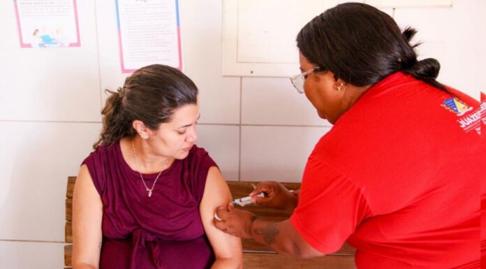 Gestantes de Juazeiro começam a receber vacina inédita contra a bronquiolite e celebram proteção antecipada para os bebês