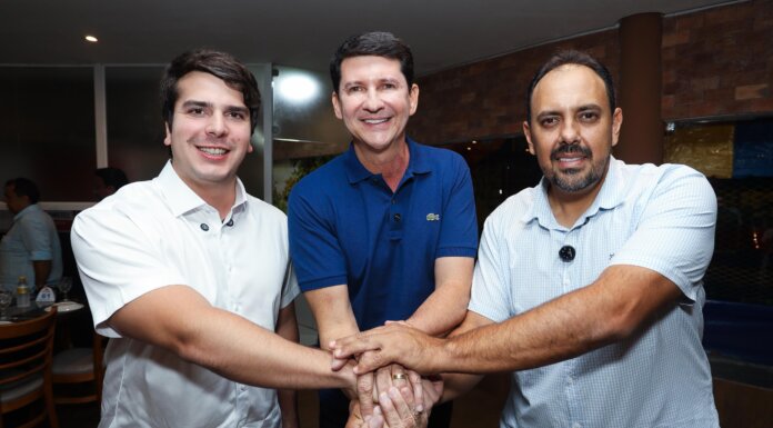 Prefeito Simão articula apoio de Gabriel Menezes à reeleição de Antonio Coelho