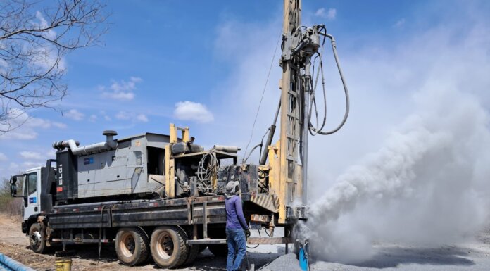 Distribuição de água e perfuração de poços reforçam segurança hídrica na zona rural de Petrolina