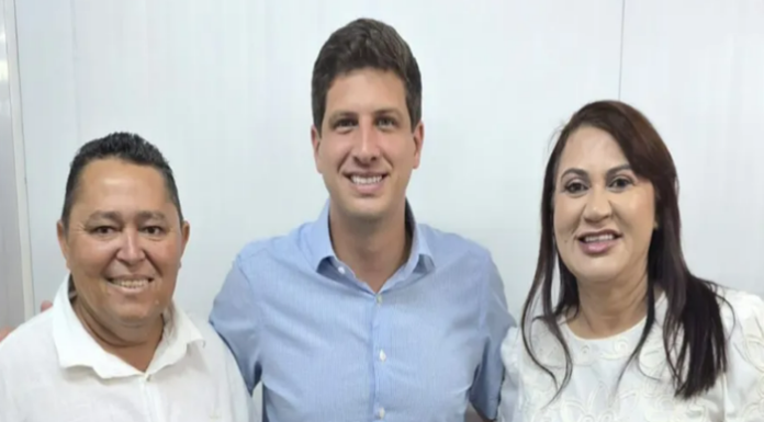 Bastidores da Política: Apoio em Santa Cruz movimenta o tabuleiro estadual