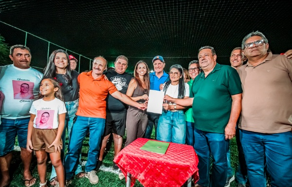 Prefeita Catharina Garziera inaugura campo society, assina ordem de serviço e reforça investimentos no esporte e na qualidade de vida em Jutaí