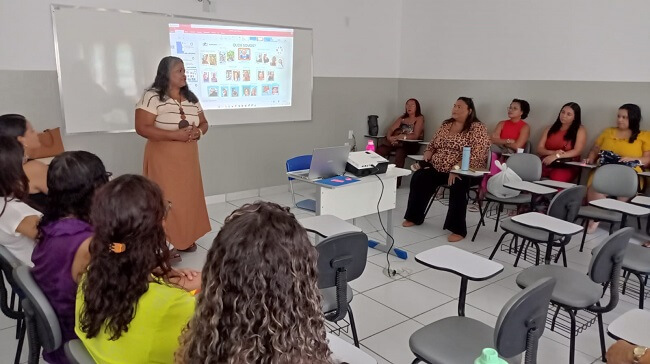 Prefeitura de Juazeiro inicia novo ciclo formativo com auxiliares de atendimento educacional especializado