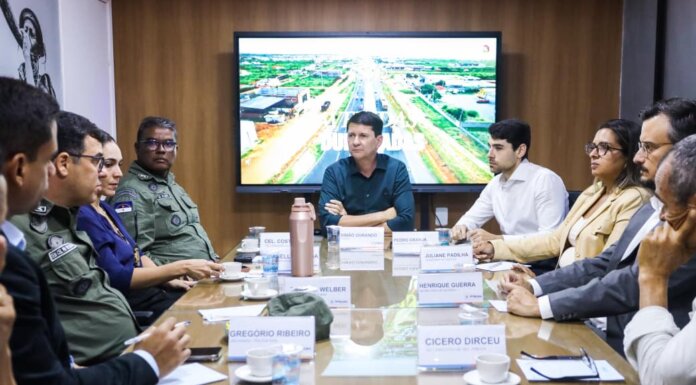 Prefeito Simão alinha ações com Secretaria de Defesa Social para reforçar a segurança em Petrolina