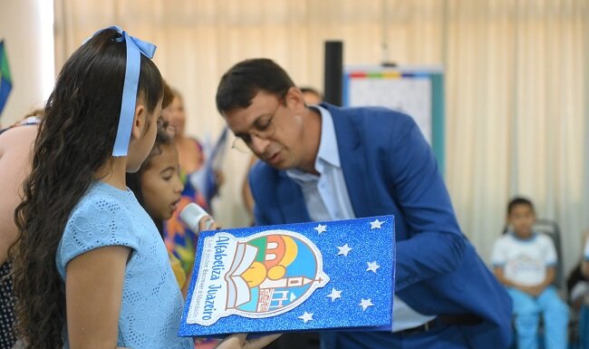 Juazeiro conquista Selo Prata do MEC pelo investimento na alfabetização dos alunos do ensino fundamental