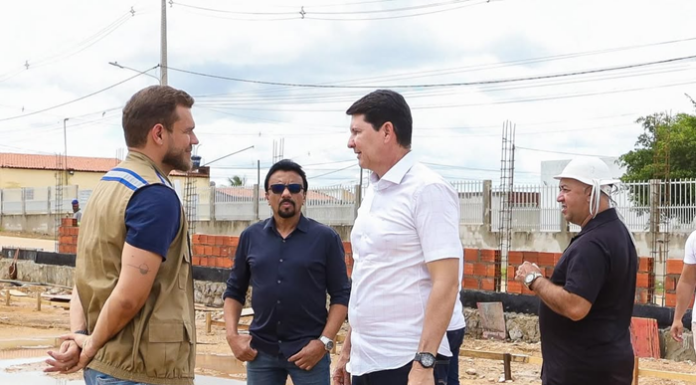 Osório Siqueira acompanha Simão Durando em vistoria a obras em Petrolina