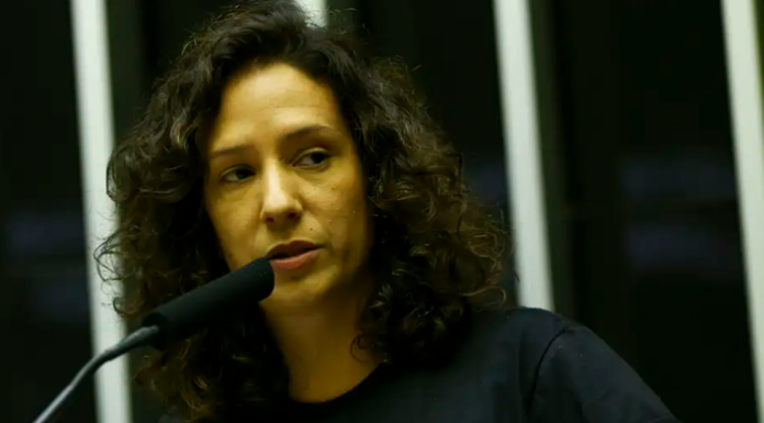 Assassinos de Marielle Franco são condenados a pagar pensão e danos à viúva