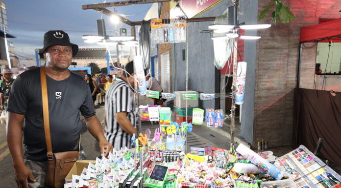 Ambulantes impulsionam economia e devem movimentar R$ 39 milhões no Carnaval de Petrolina