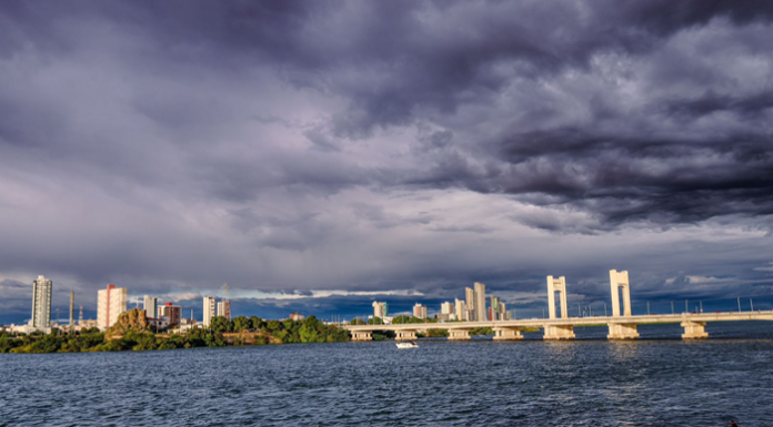 Defesa Civil de Petrolina divulga alerta para chuvas intensas