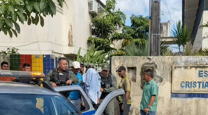 Pânico em escola de Pernambuco: adolescente ataca colegas com faca