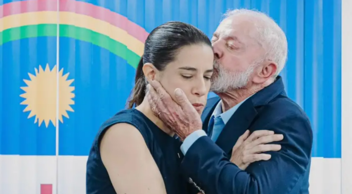 Coluna do Blog: Oposição tenta colar imagem bolsonarista em Raquel Lyra
