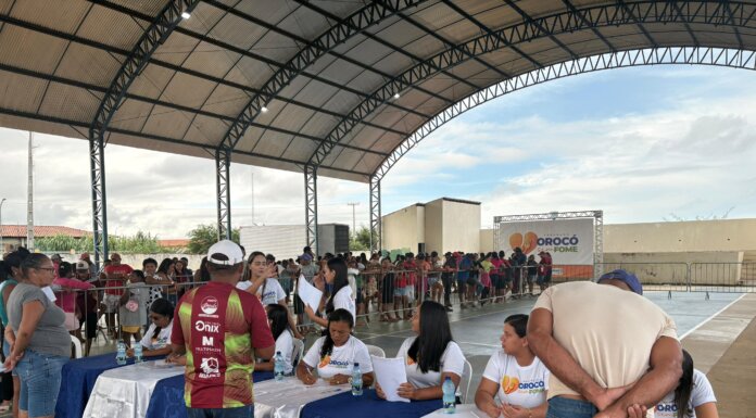 Prefeitura realiza distribuição de 4 toneladas de peixes e beneficia mais de 2 mil famílias em Orocó